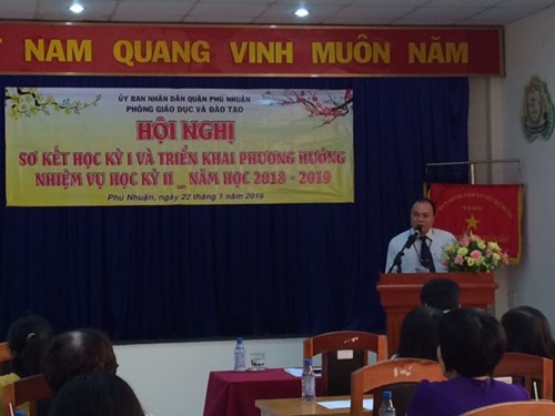 Hội nghị sơ kết hki và triển khai phương hướng hkii
năm học 2018 – 2019
